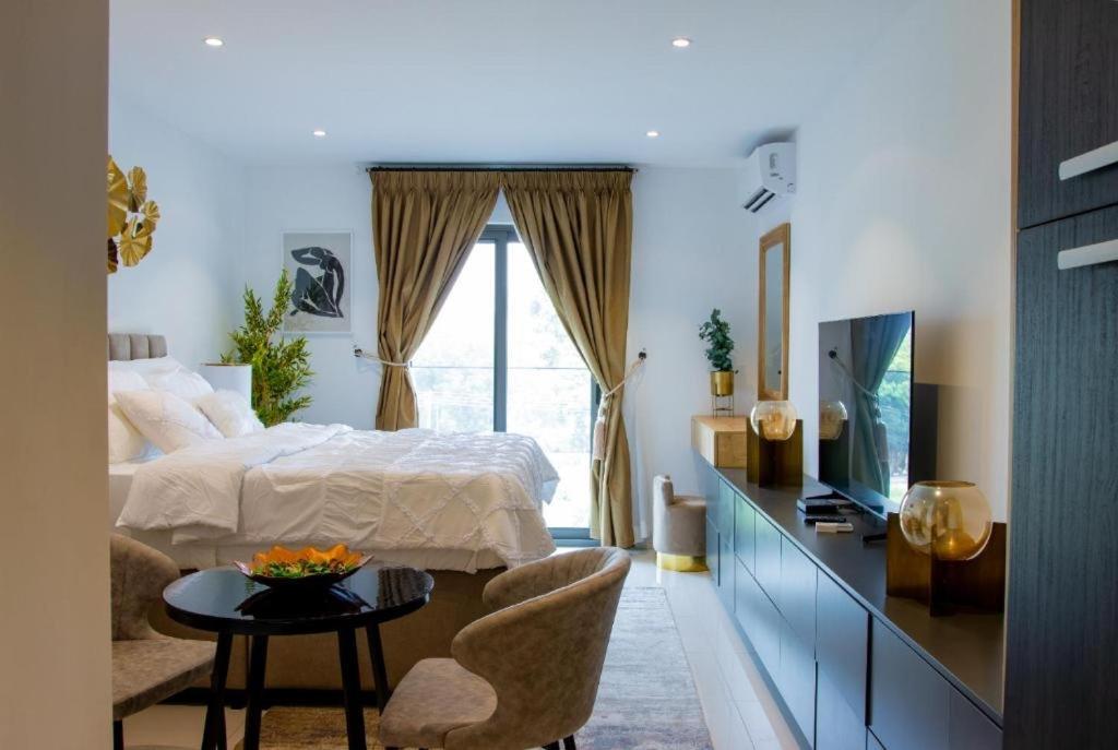 Splendid Apartments @ The Lennox Άκρα Εξωτερικό φωτογραφία